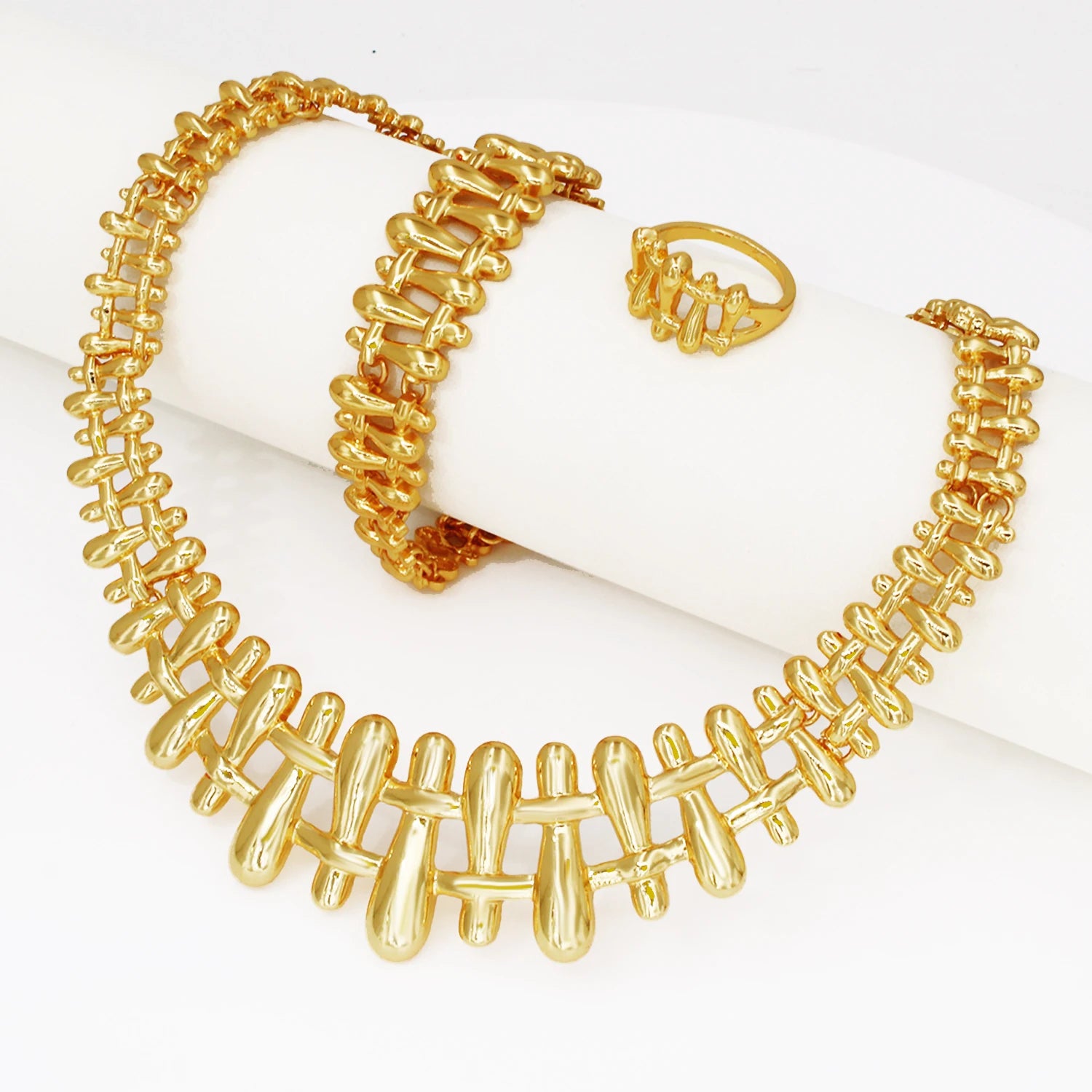 GZJPEI Women Necklace Earrings Bracelet Ring Jewelry Set Luxury Design Dubai 18K Gold Plated Wedding Party Jewellwey Gift